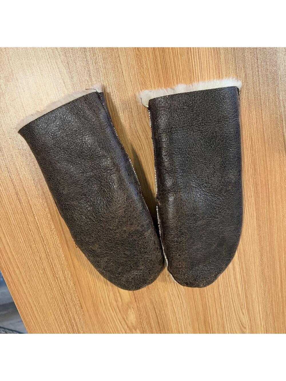 Vintage 100% sheepskin shearling mittens M